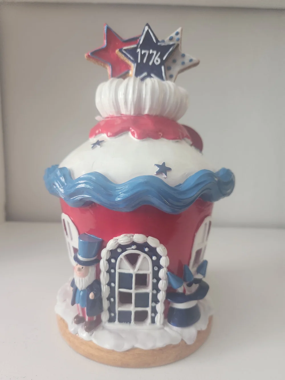 Patriotic Light Up Cupcake House 1776 July 4th Decor